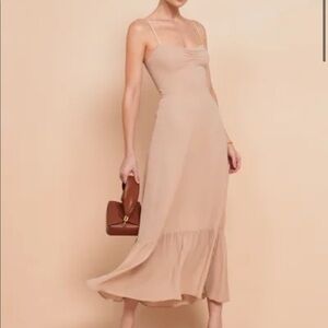 Reformation Emerysn Dress Champagne 💖